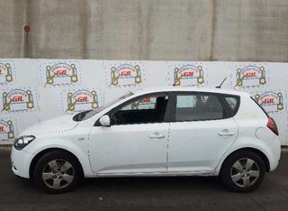 Centralita motor uce kia 1061694 391142a511 cee'd