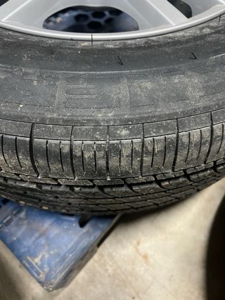 Rueda BMW X5 E53 235/65 R 17