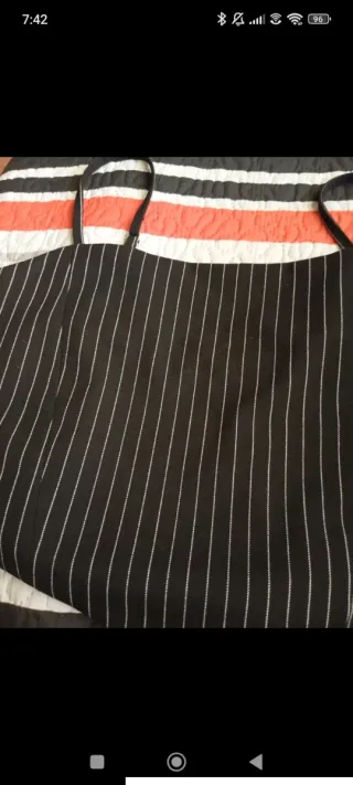 Crop top negro rayas blancas