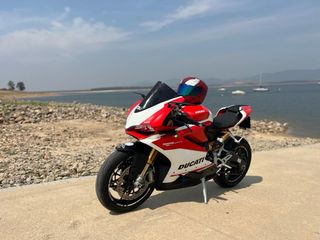Ducati Panigale 959 Corse Roja y Blanca