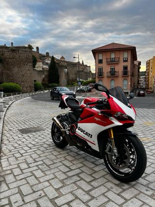 Ducati Panigale 959 Corse Roja y Blanca