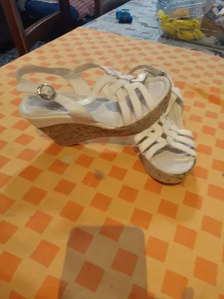Sandalias cuña blancas talla 37