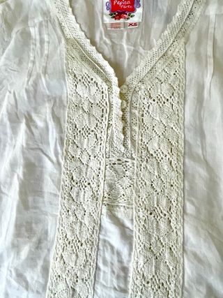 Blusa Pepita Perez Encaje Blanco Roto XS