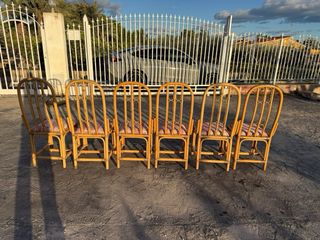 Mesa de comedor ratán y cristal con 6 sillas