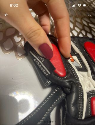 Guantes de Moto Negros y Rojos