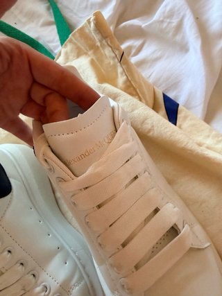 Zapatillas como Alexander McQueen Blancas y Negras
