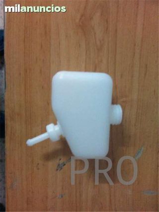 deposito de aceite de frenos de Seat 600