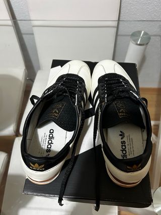 Adidas Zapatillas Blancas y Negras Originales