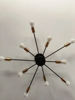 Lámpara de techo moderna negra y dorada