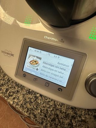 Thermomix TM5 Vorwerk + 2o Vaso + Accesorios