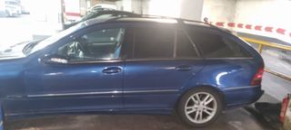 Mercedes-Benz Clase C 2002.