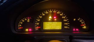 Mercedes-Benz Clase C 2002.