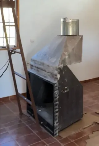 Chimenea de hierro negra de 1,00 metro.