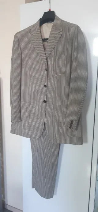 Completo uomo gessato grigio e bianco