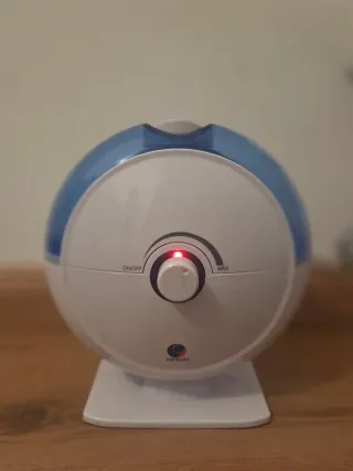 Humidificador ARTROM blanco y azul