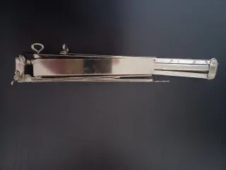 Atril metálico plegable