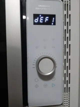 Microondas Cecotec 25L 800W