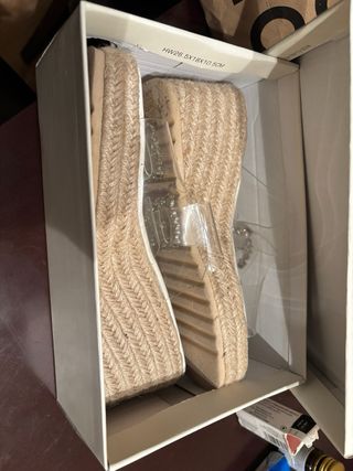 Sandalias cuña Queen Vivi adornos strass