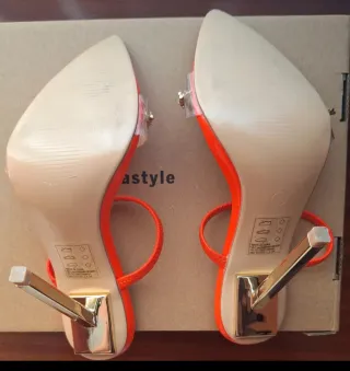 Sandalias Shein naranja tacón fino talla 36