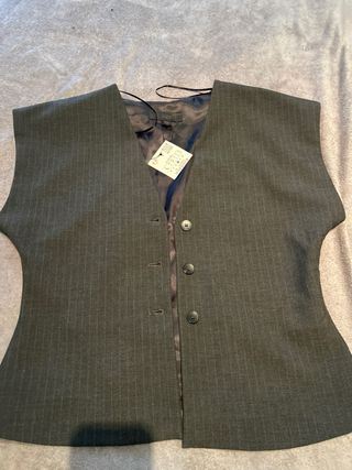 Chaleco Zara Rayas Diplomáticas Gris Talla M