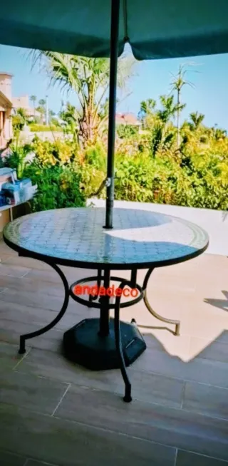 Mesa de centro por interiores y exteriores