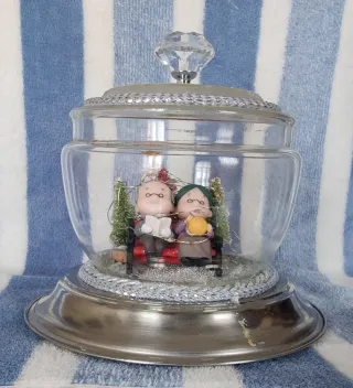 Esfera cristal decorada ancianos