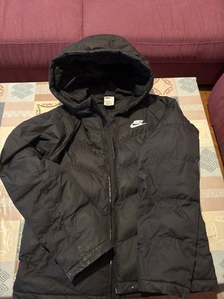 Plumas Nike niño negro