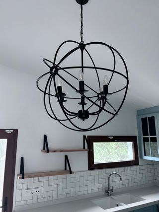 Lámpara de techo esférica negra