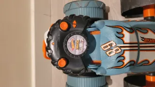 Camión Hot Wheels RC Rhinomite