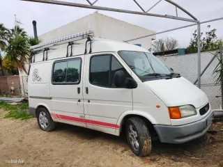 Ford Transit 2000
