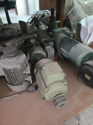 Herramientas de instalaciones electricas, agua, et