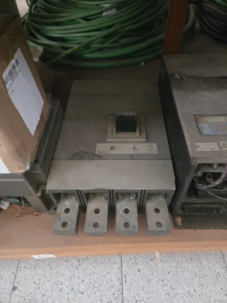 Herramientas de instalaciones electricas, agua, et