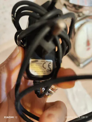 Caricabatterie per cellulari e altri dispositivi