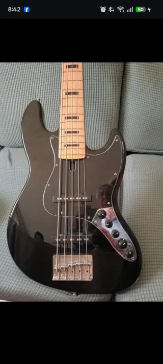 Bajo Sire Marcus Miller V7 5 cuerdas Vintage