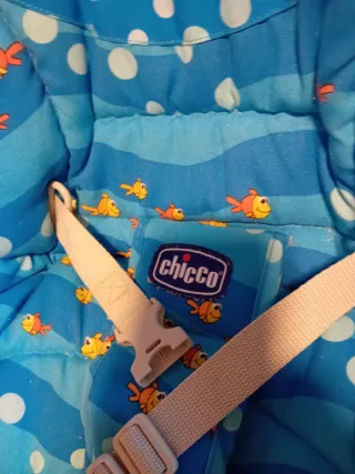 Balancín para bebé con juguetes