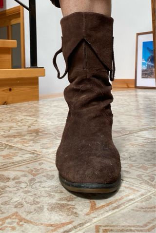 Botas de cuero marrón