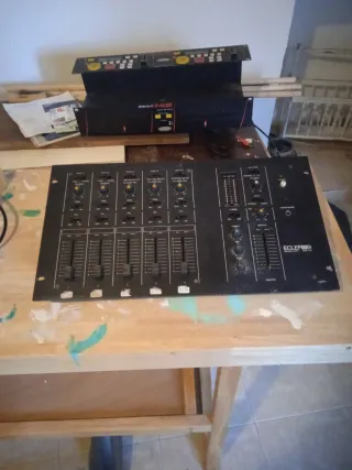 Mesa de mezclas Ecler MAC 5-2