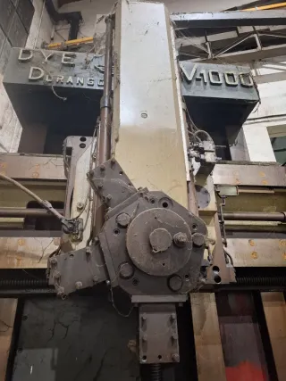 Torno Vertical DYE TV1000