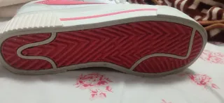 Deportivas Nike Blancas y Rosas