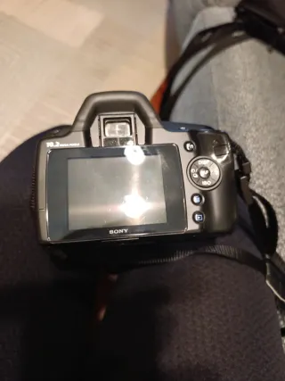 Cámara Sony Alpha a230 + Objetivo Tamron.