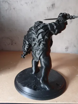 Figura Olog-hai del señor de los anillos