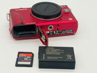 Panasonic Lumix GF2 Cámara Digital Roja