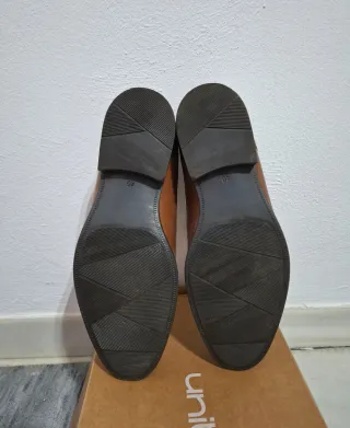 Zapatos de vestir UNIT marrones