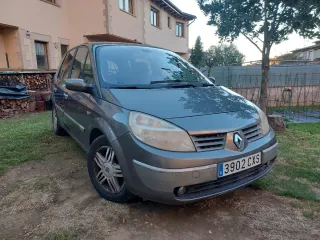 Renault Scenic 1.9 DCi 120