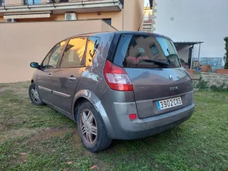 Renault Scenic 1.9 DCi 120