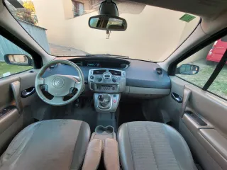 Renault Scenic 1.9 DCi 120