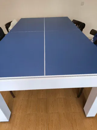 Mesa convertible gris y blanca