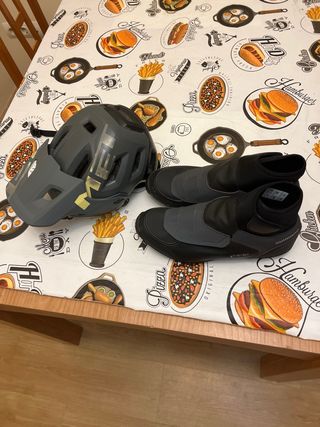 Casco MET y Botas Ciclismo bota talla 44