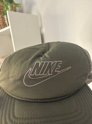 Gorra Nike Trucker Verde Rejilla