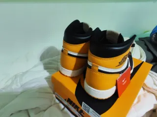 Scarpe Air Jordan 1 High Giallo/Nero